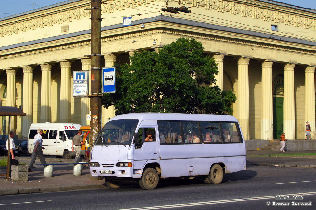 Санкт-Петербург, Hyundai Chorus № Х 982 ТХ 98