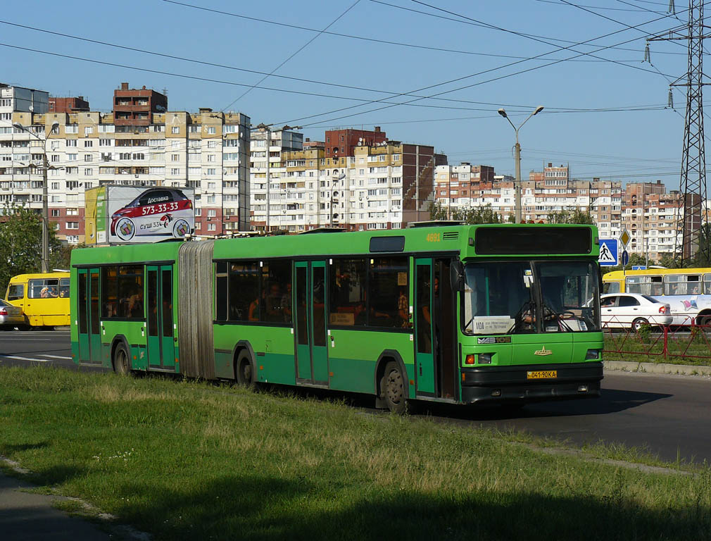 Киев, МАЗ-105.060 № 4691