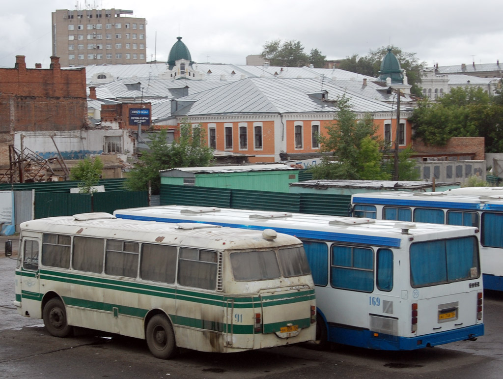 Омская область, ЛАЗ-695Н № 91; Омская область, ЛиАЗ-5256.35 № 169