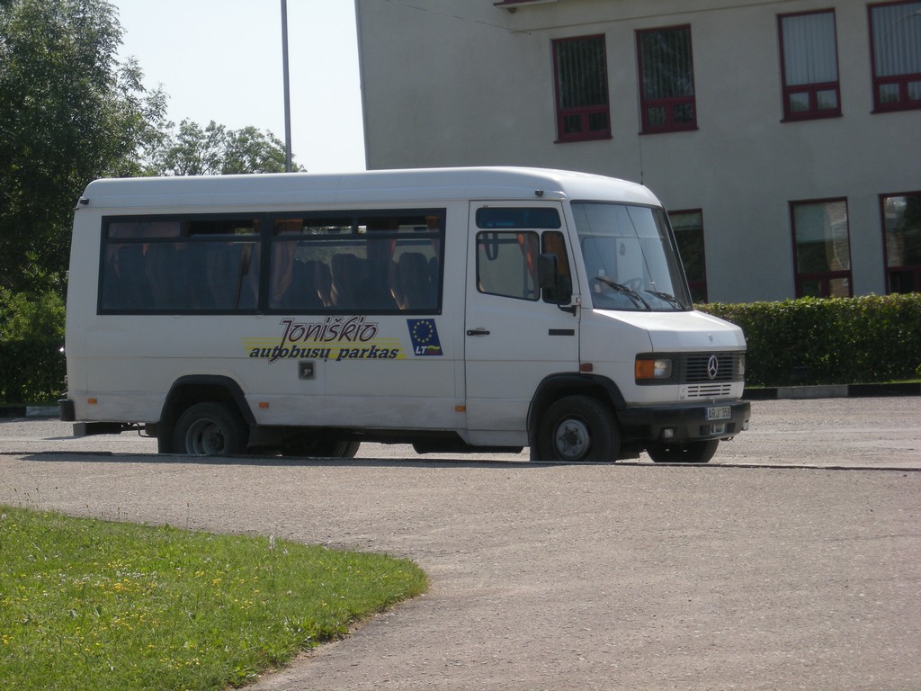 Литва, Mercedes-Benz T2 609D № ARJ 359