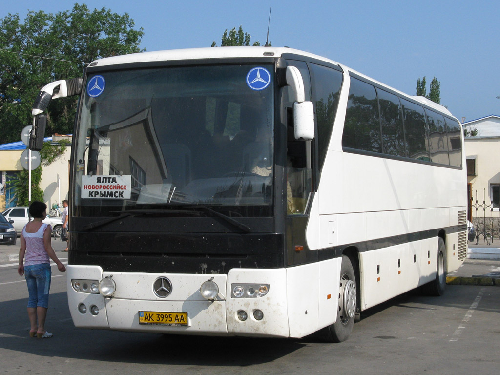 Республика Крым, Mercedes-Benz O350-15RHD Tourismo № AK 3995 AA