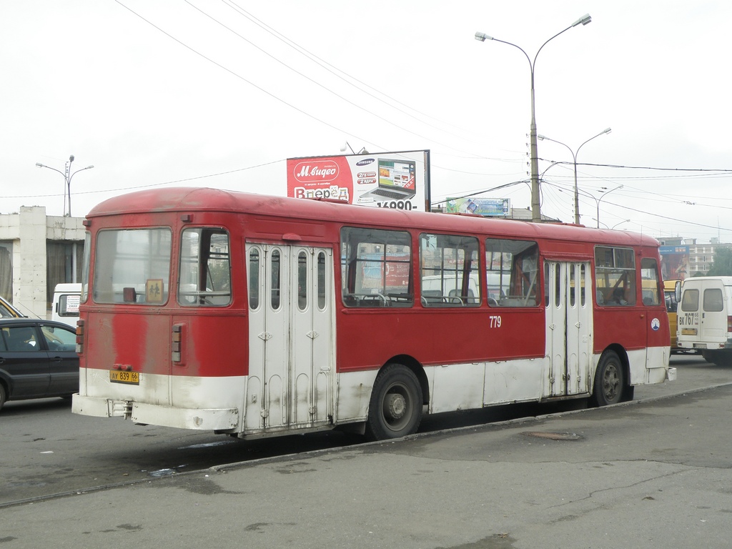 Свердловская область, ЛиАЗ-677М № 779