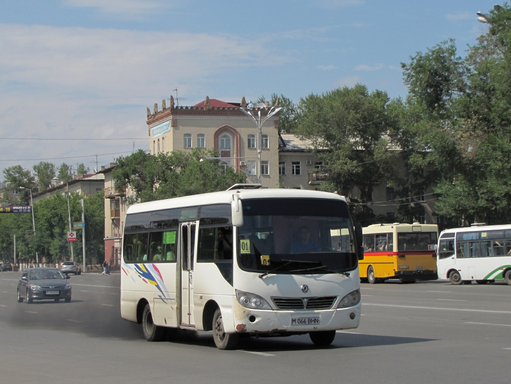 Карагандинская область, Dongfeng EQ6601PT1 № M 066 BHN