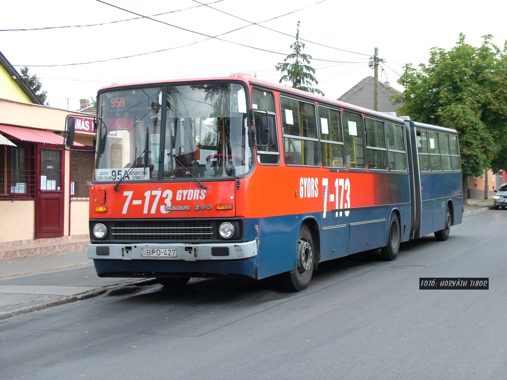 Венгрия, Ikarus 280.40A № 04-27