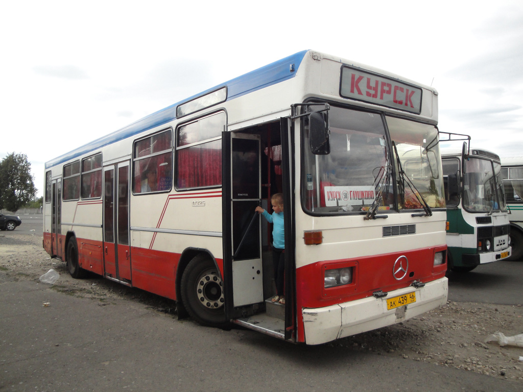 Курская область, Mercedes-Benz O325 № АК 439 46