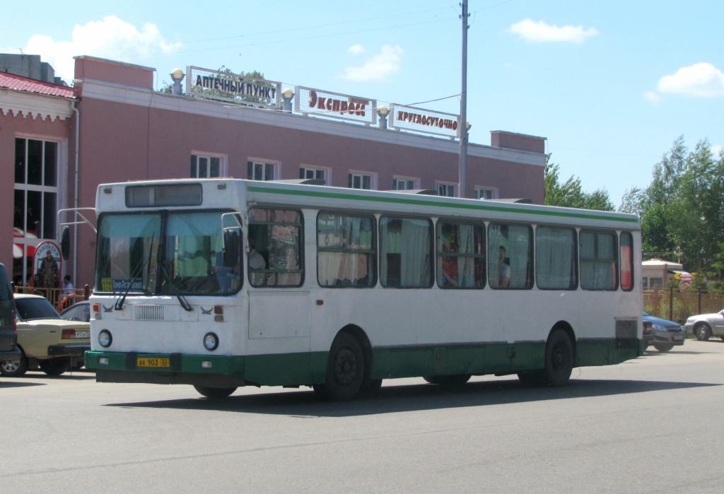 Bryansk region, LiAZ-5256.00-11 № АК 903 32