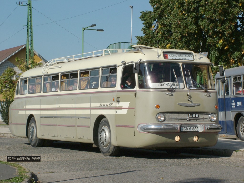 Венгрия, Ikarus  55.22 № GWW-888; Венгрия — II. Veterán Ikarus Autóbuszok Találkozója, Tata (2007)