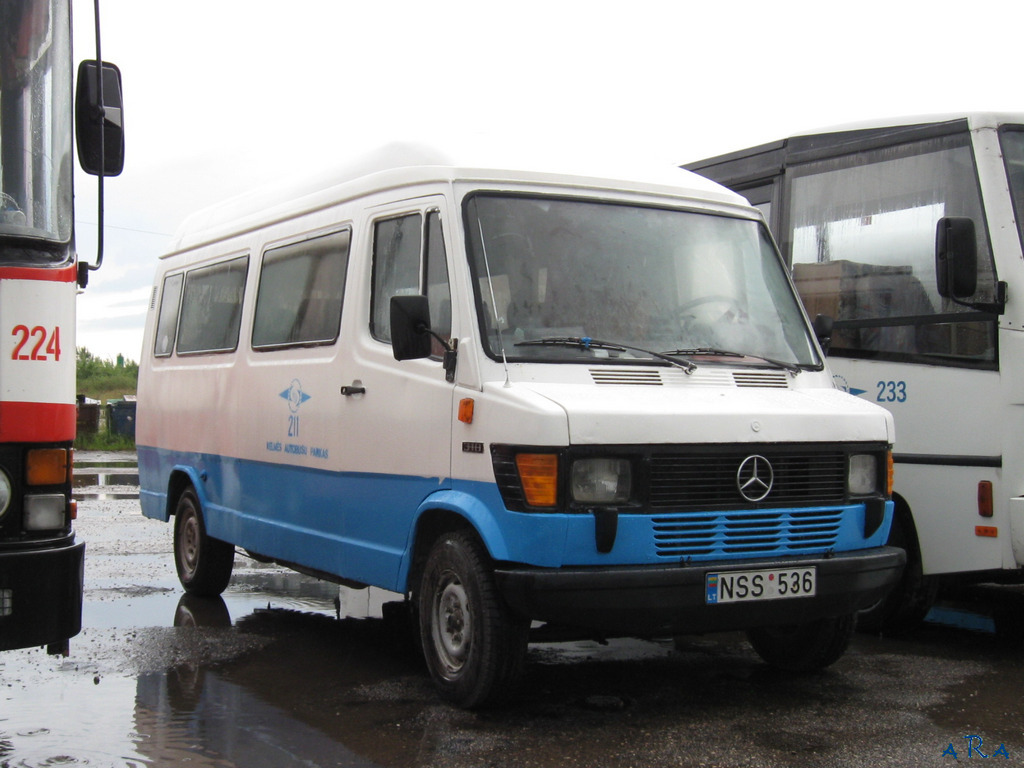 Литва, Mercedes-Benz T1 310D № 211