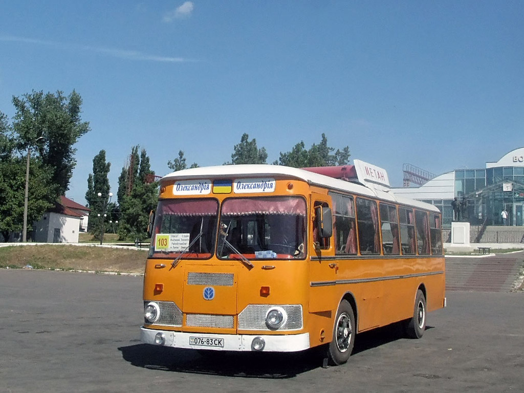 Kirovograd region, LiAZ-677M sz.: 076-83 СК