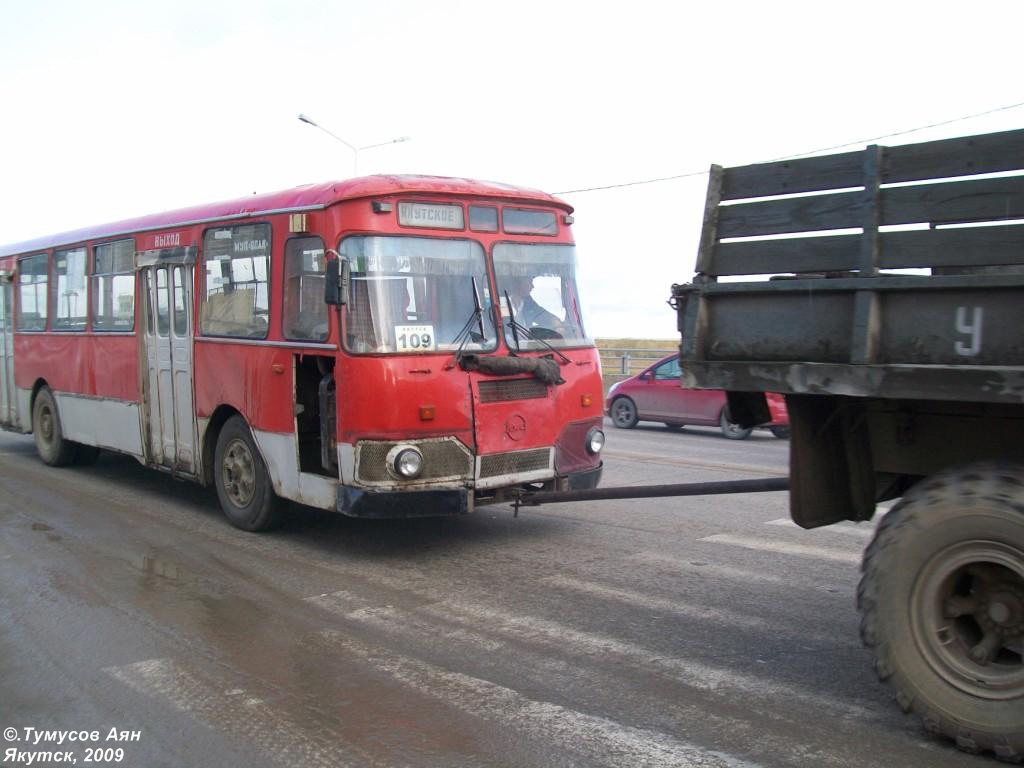 Jakutföld, LiAZ-677M (ToAZ) sz.: КВ 414 14