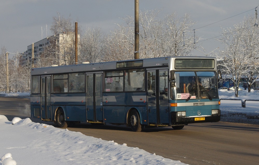 Vologda region, Mercedes-Benz O405 # АК 037 35