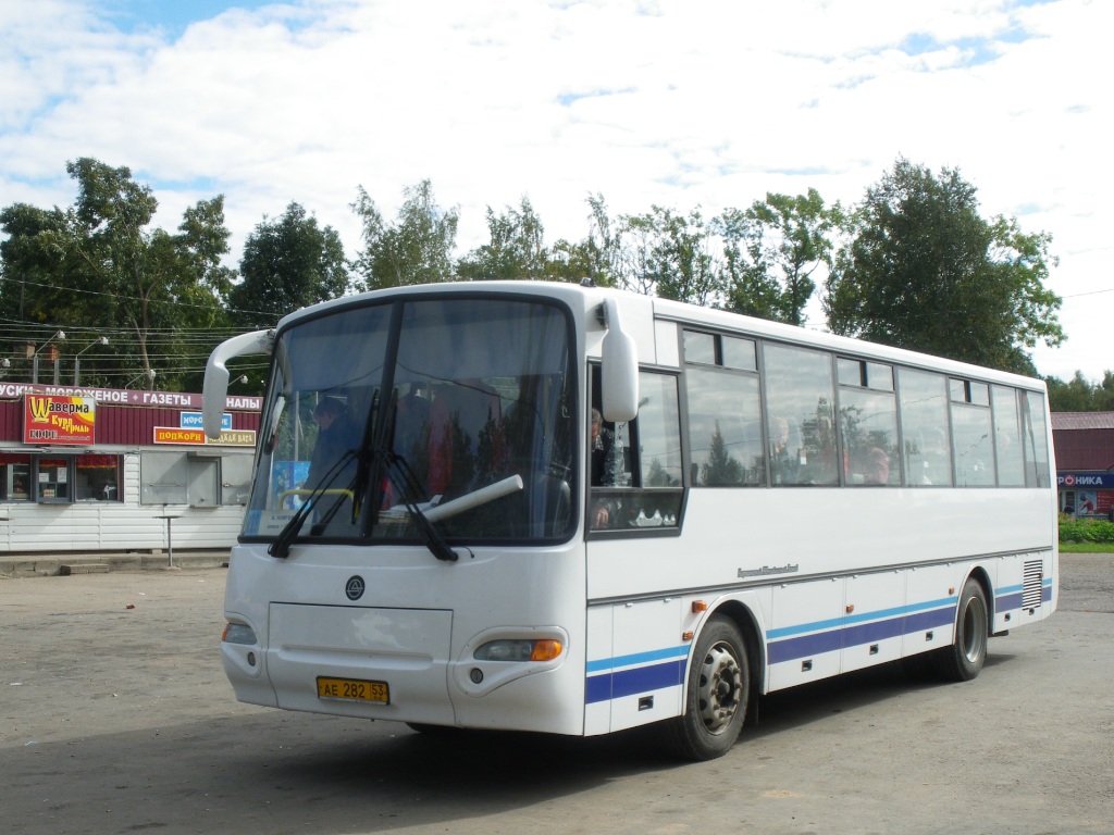 Новгородская область, КАвЗ-4238-02 № АЕ 282 53