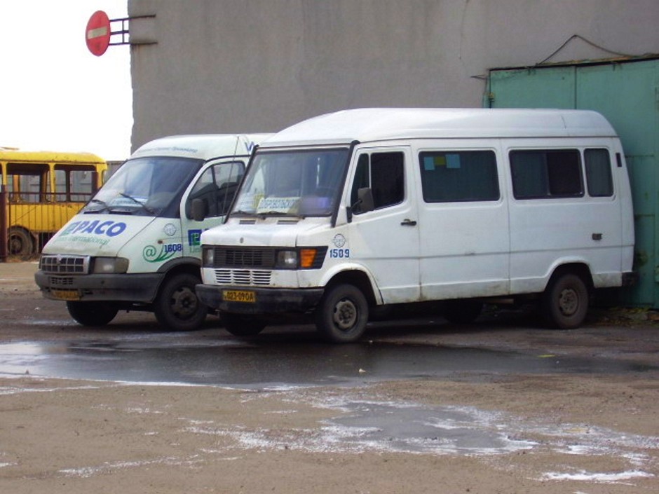 Одесская область, ГАЗ-2705 № 1608; Одесская область, Mercedes-Benz T1 208D № 1509