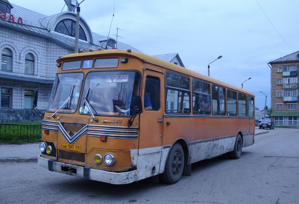 849 автобус маршрут. Воркута ЛИАЗ 677. Печора автобус. Автобус 849. Печора автобусы старые.