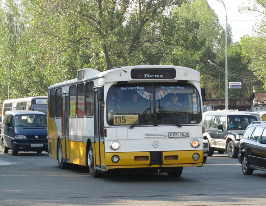 Алматы, Mercedes-Benz O305 № X 024 NUN