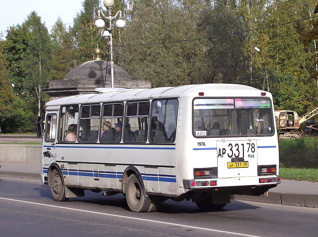 Ленинградская область, ПАЗ-4234 № 1976