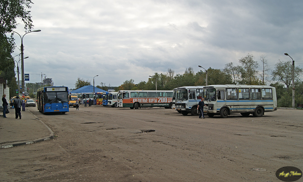 Конечная маршрутки. Конечная остановка автобуса. Автобусная конечная. Конечная остановка маршрутки. Конечном фото.