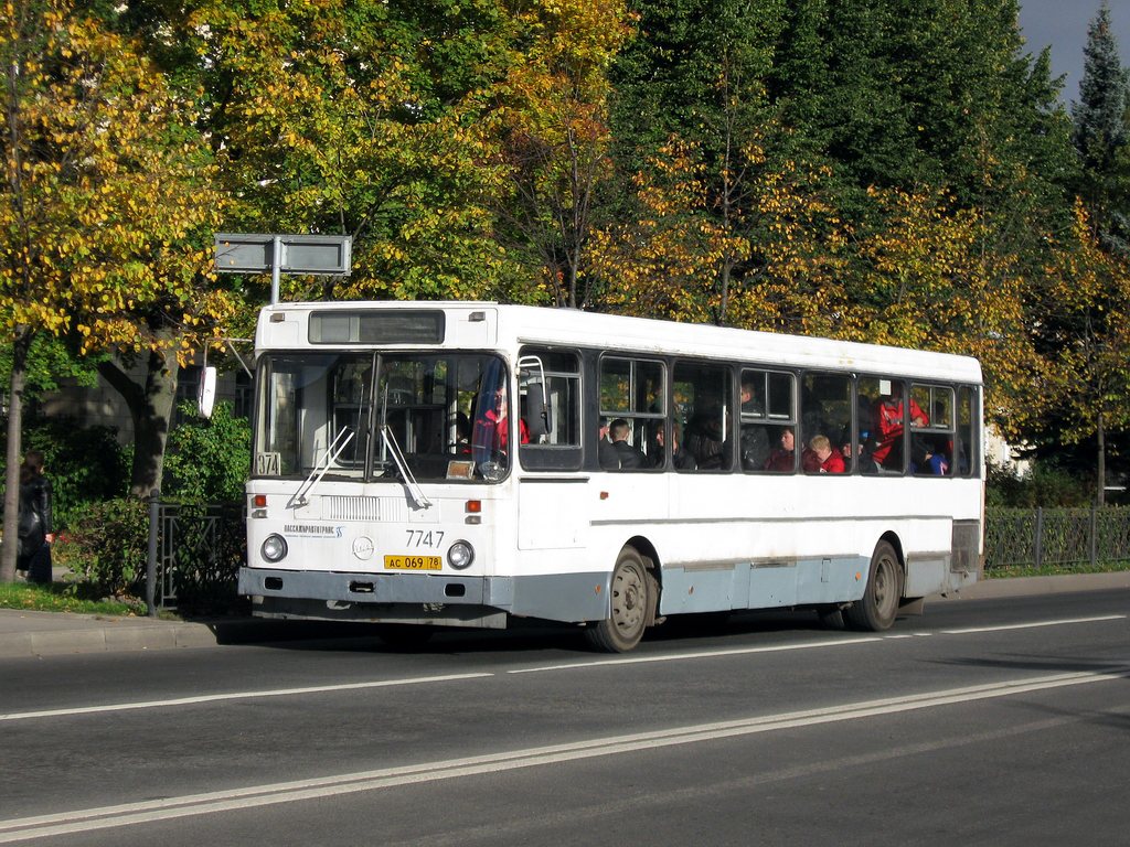 Санкт-Петербург, ЛиАЗ-5256.00 № 7747