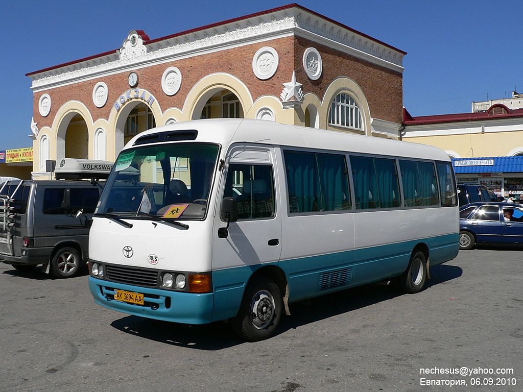 Республика Крым, Toyota Coaster HZB50 № AK 3694 AA