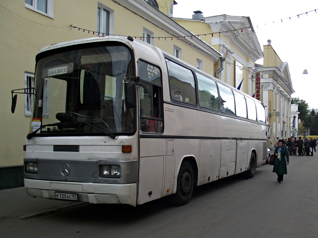 Москва, Mercedes-Benz O303-15RHD № Р 720 АС 97