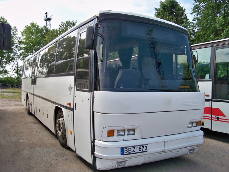 Литва, Neoplan N316Ü Transliner № 81