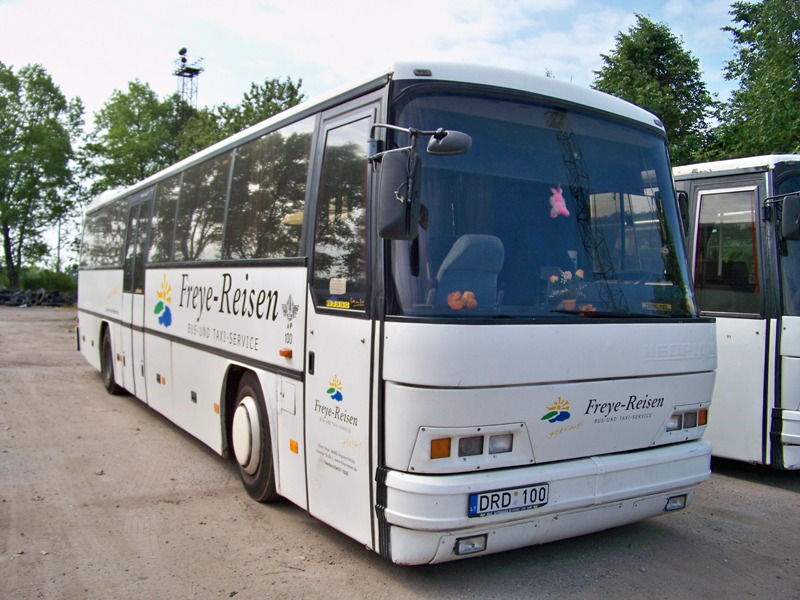 Литва, Neoplan N316Ü Transliner № 100