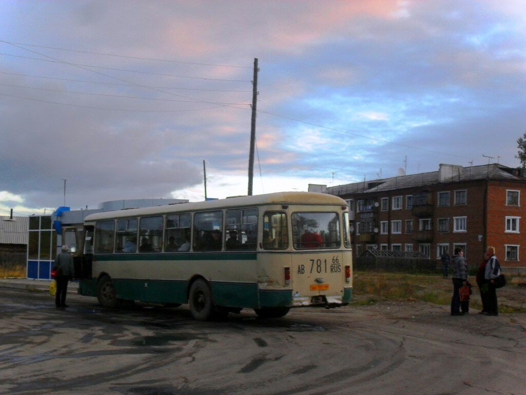 Свердловская область, ЛиАЗ-677М (ЯАЗ) № АВ 781 66 — Фото — Автобусный  транспорт