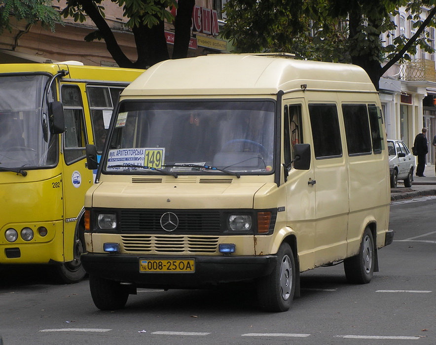 Одесская область, Mercedes-Benz T1 210D № 008-25 ОА