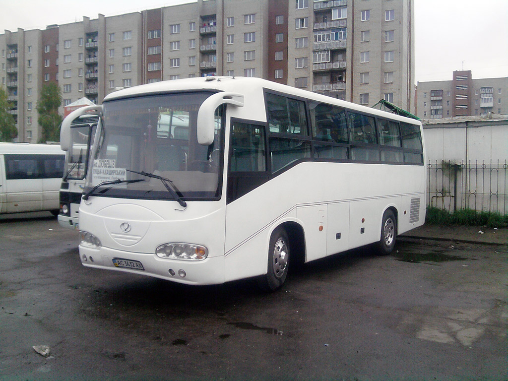 Волынская область, YouYi ZGT6831DH № AC 3632 AX