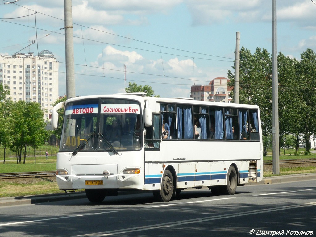 Ленинградская область, КАвЗ-4238-00 № АЕ 945 47