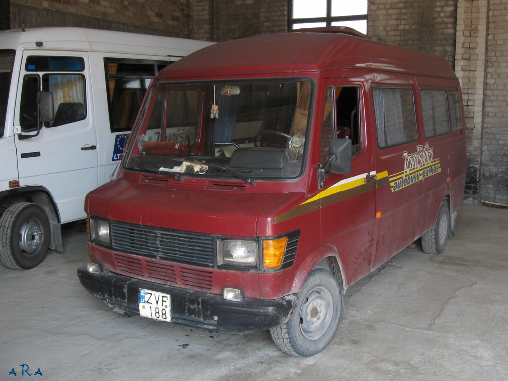 Литва, Mercedes-Benz T1 207D № ZVF 188