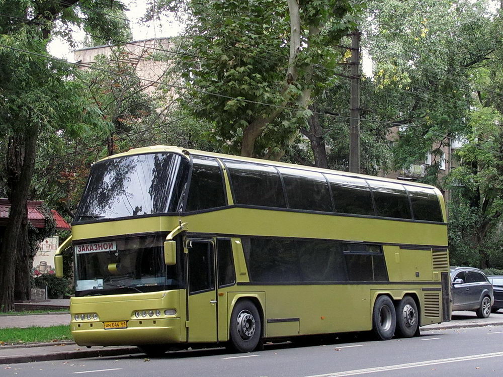 Ростовская область, Neoplan N122/3 Skyliner № АМ 044 61