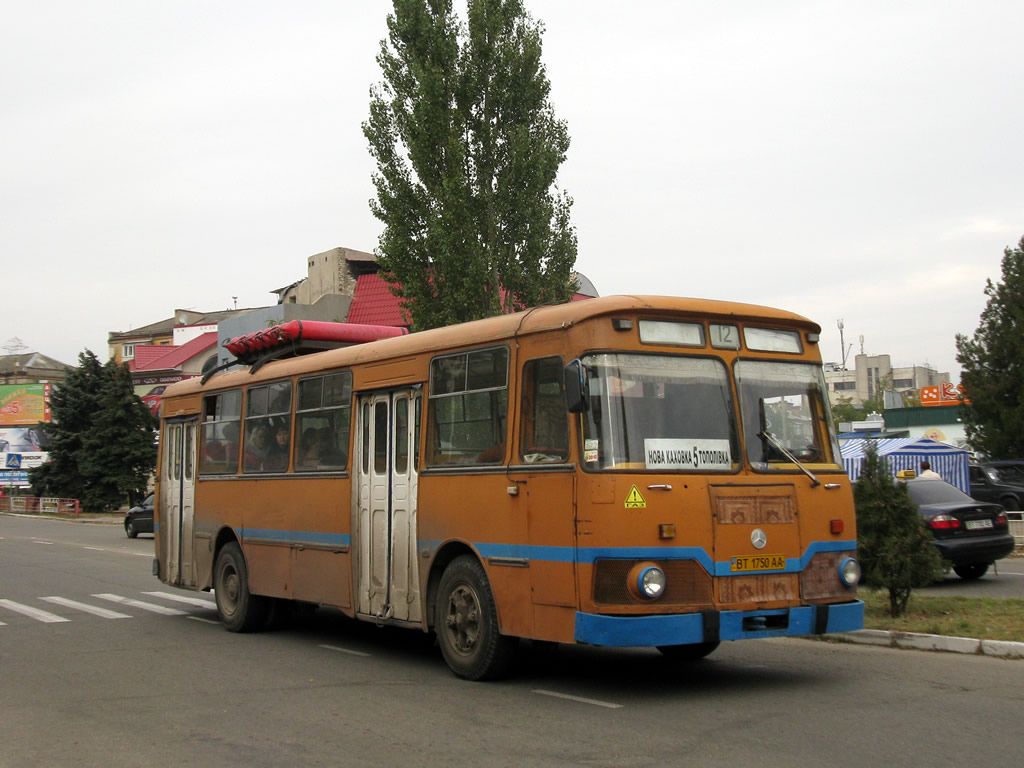Херсонская область, ЛиАЗ-677МБ № BT 1750 AA