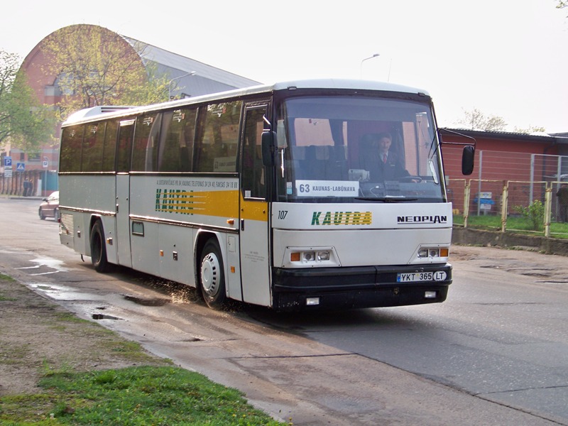 Litwa, Neoplan N316K Transliner Nr 107