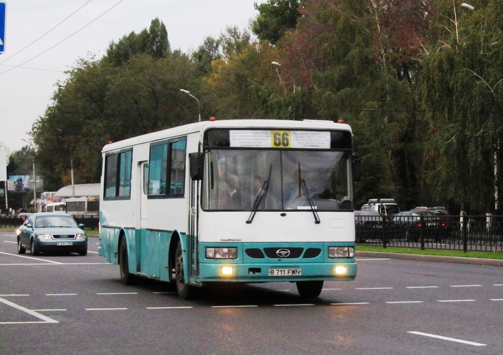 Алматы, Daewoo BS106 Royal City (Busan) № B 711 FWN