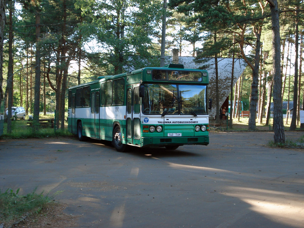 Эстония, Scania CN113CLB № 1140; Эстония — Saaremaa — Автобусные станции, конечные остановки, площадки, парки, разное