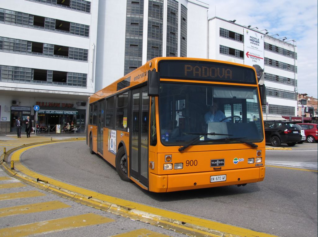 Италия, Van Hool AG300 (De Simon URS 33.01) № 900