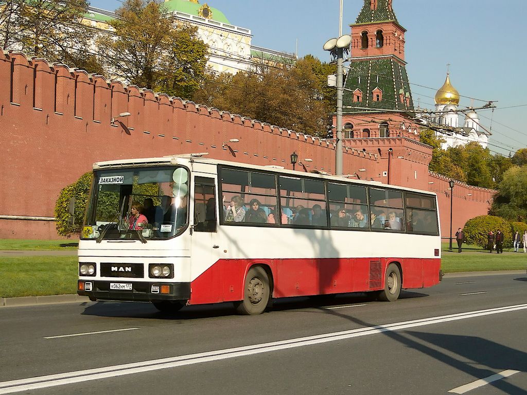 Москва, MAN 197 SR240 № К 062 НМ 177