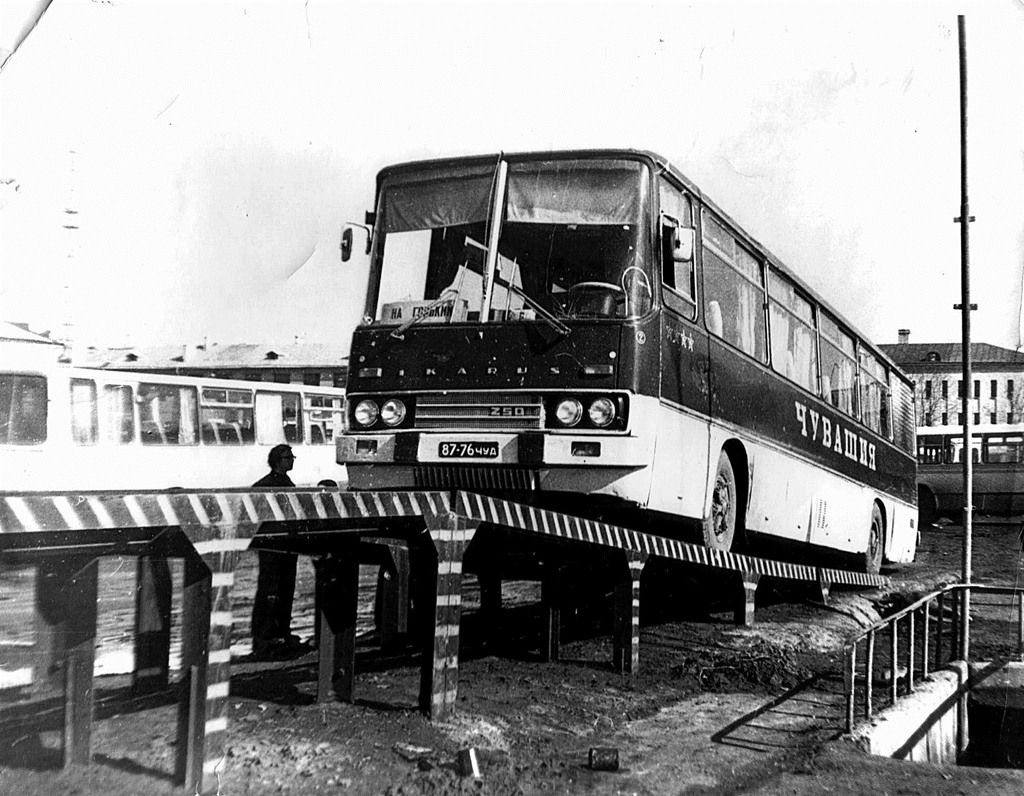Чувашия, Ikarus 250.09 № 87-76 ЧУД