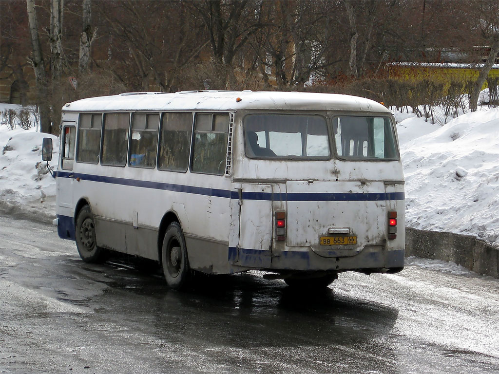 Свердловская область, ЛАЗ-695НГ № ВВ 663 66