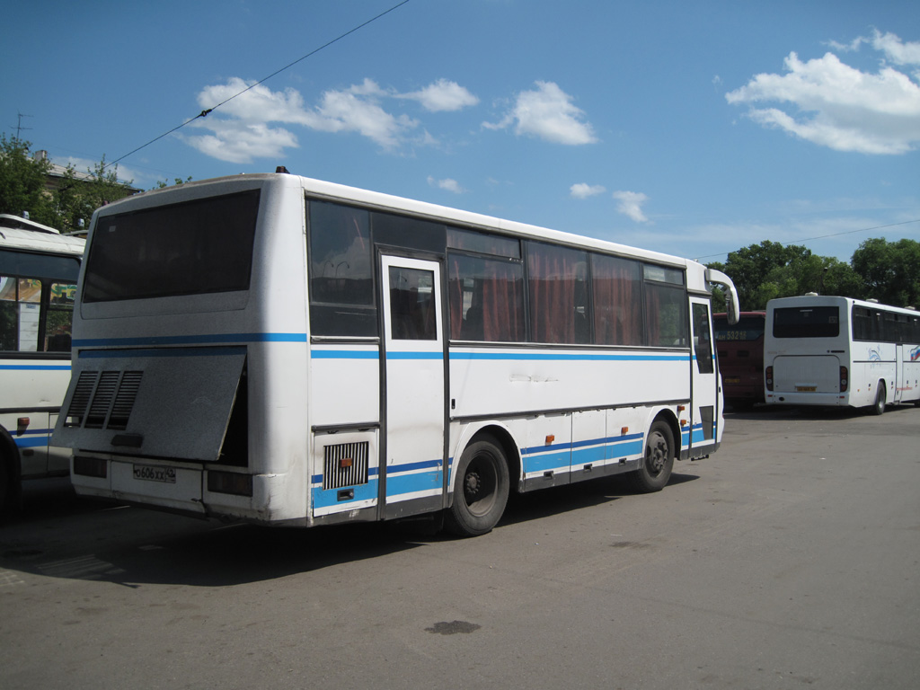 Кемеровская область - Кузбасс, ПАЗ-4230-01 (1-1) (КАвЗ) № О 606 ХХ 42