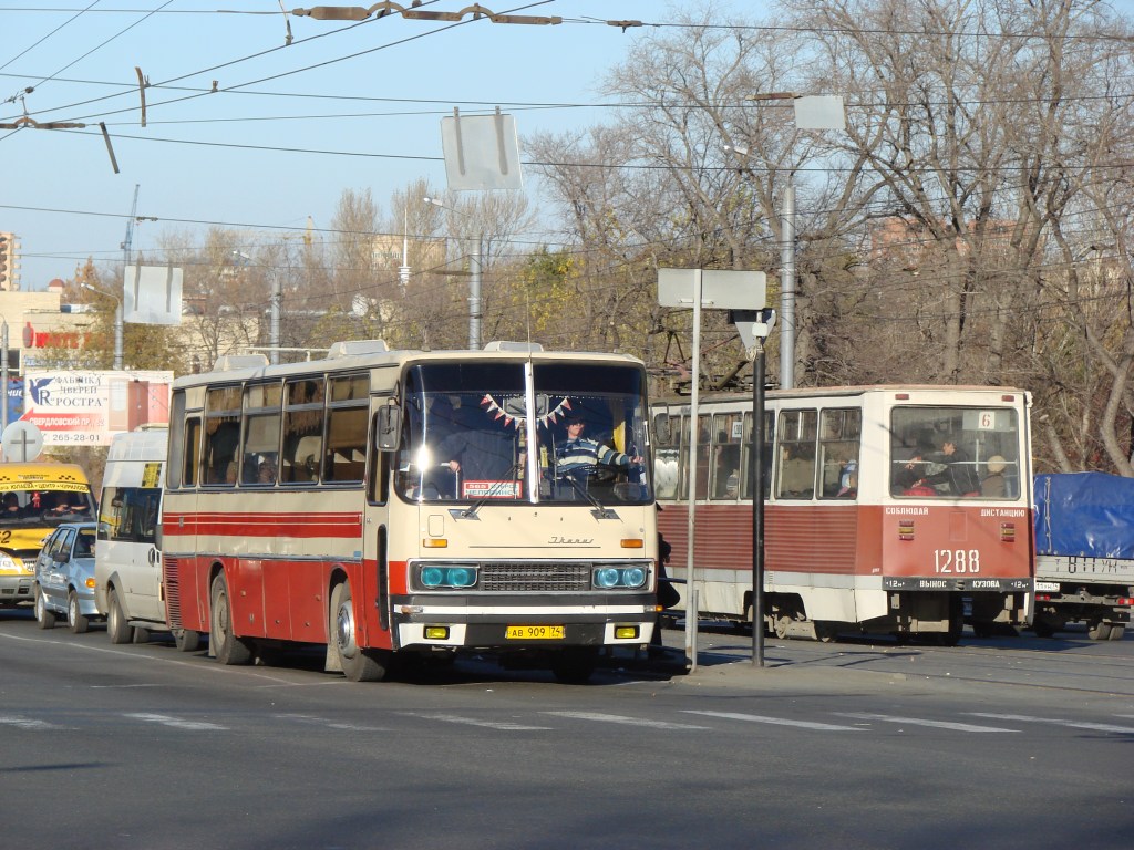 Челябинская область, Ikarus 256.75 № АВ 909 74