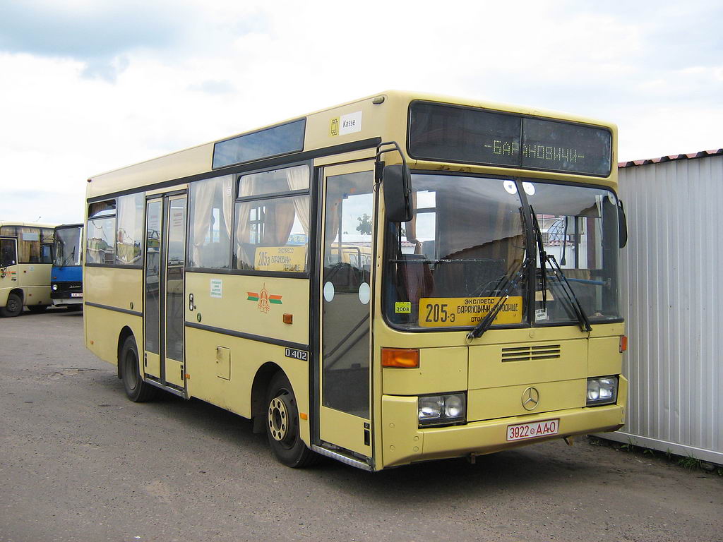  Mercedes-Benz O402