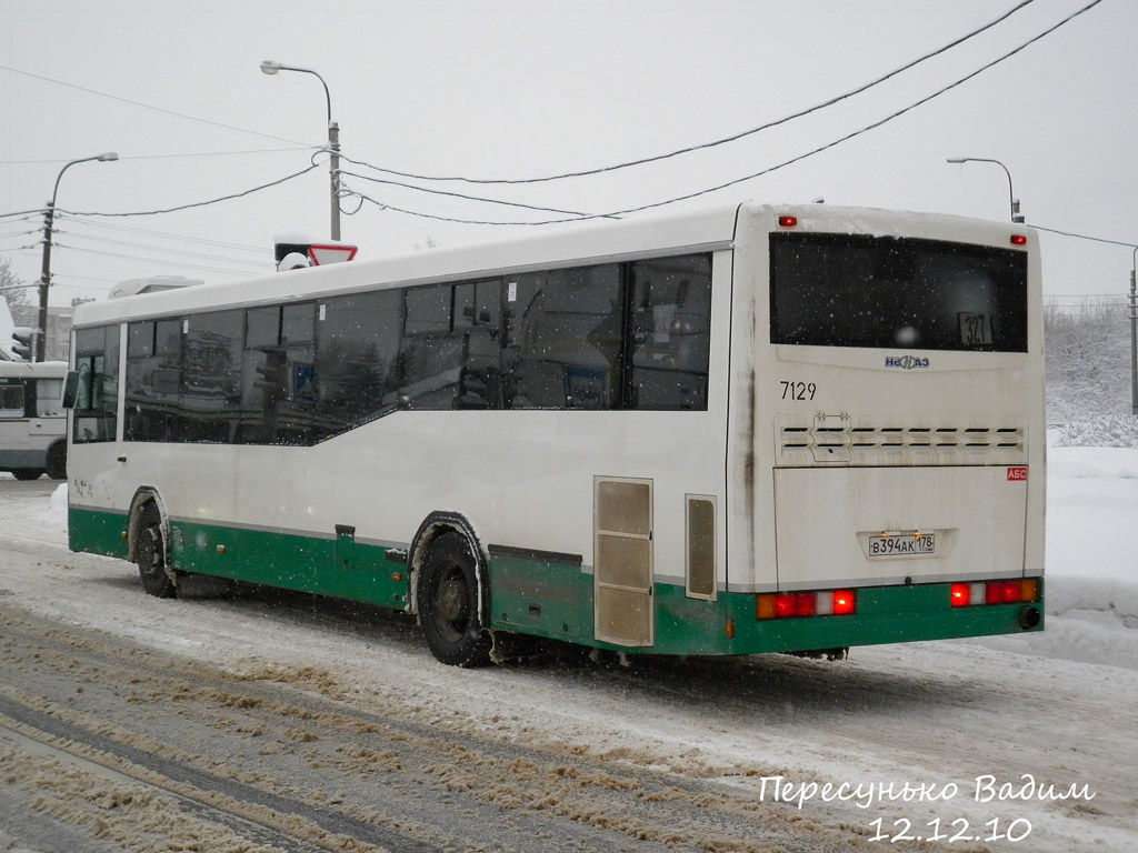 Санкт-Петербург, ЛиАЗ-5256.25 № 7618; Санкт-Петербург, НефАЗ-5299-30-32 № 7129