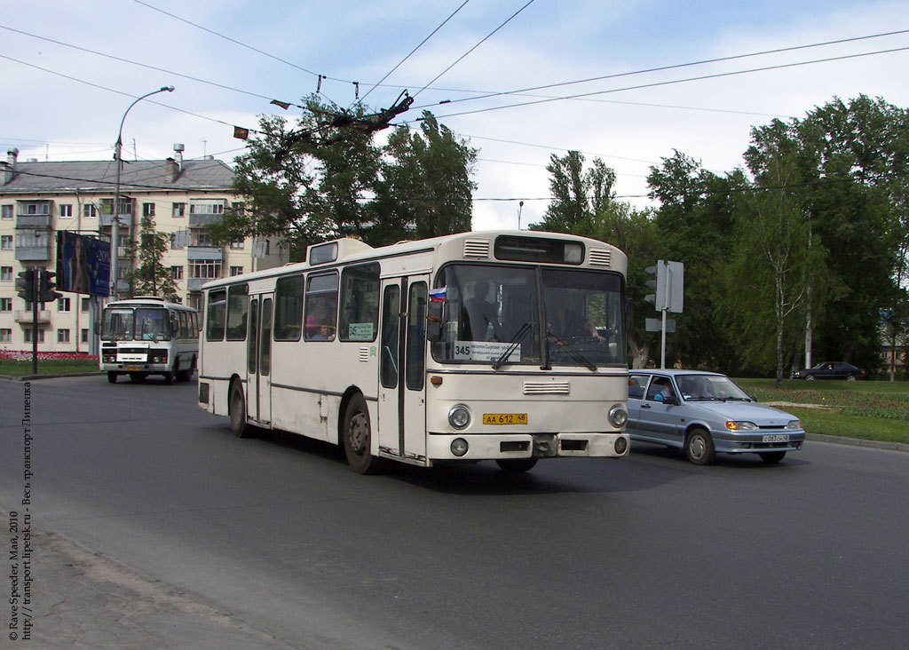 Липецкая область, Mercedes-Benz O305 № АА 612 48