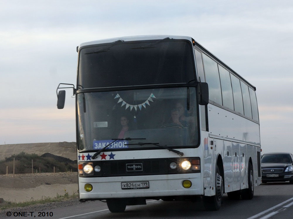 Москва, Van Hool T815 Acron № Х 826 ЕН 199