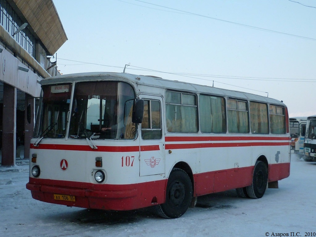 Omsk region, LAZ-695N č. 107