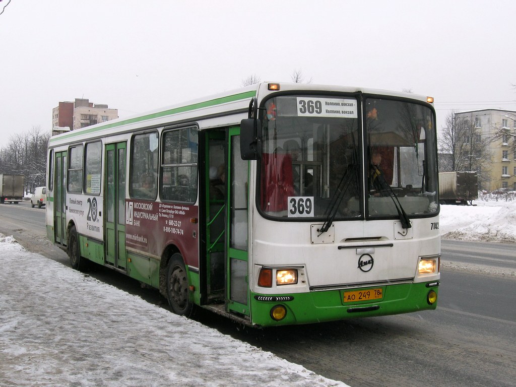 Санкт-Петербург, ЛиАЗ-5256.25 № 7142