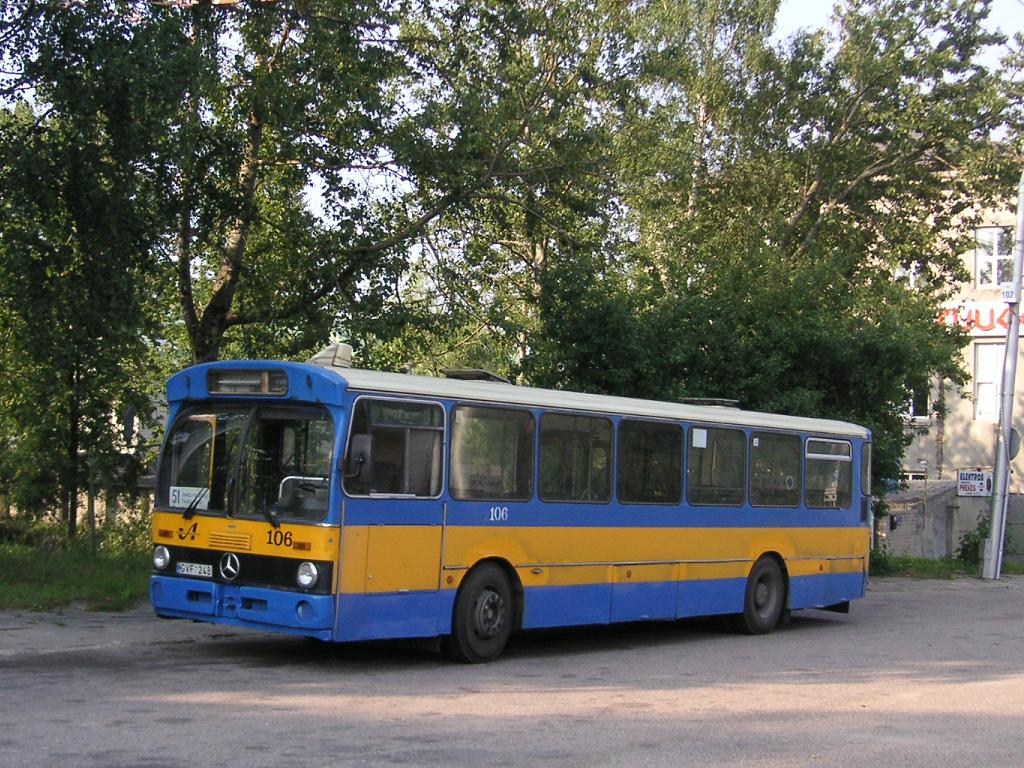 Литва, Mercedes-Benz O305 № 106