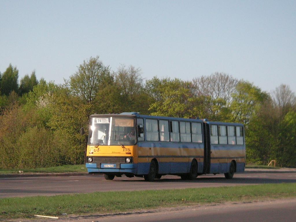 Литва, Ikarus 280.64 № 175